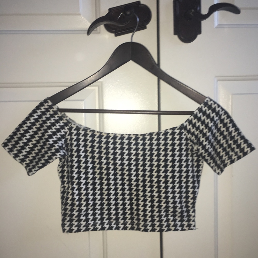 Houndstooth crop top